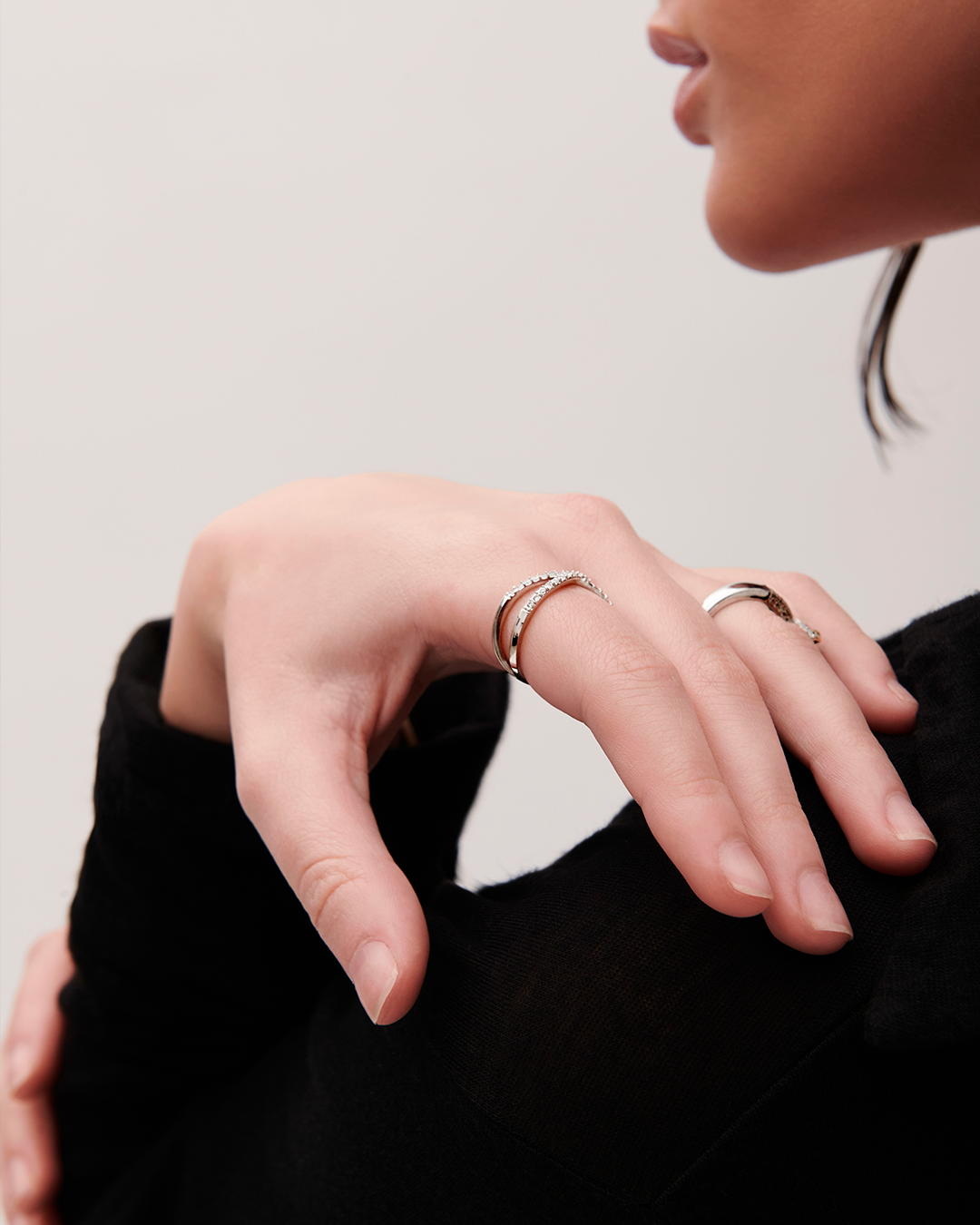 Anillo Cruzado Plata Zirconia Blanca
