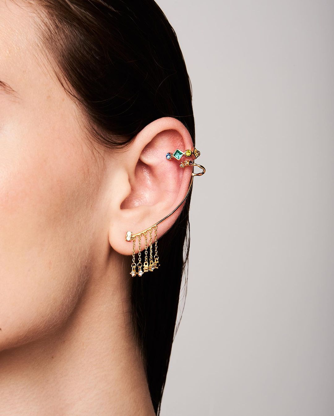 Ear Cuff Dorado Flecos Multicolor