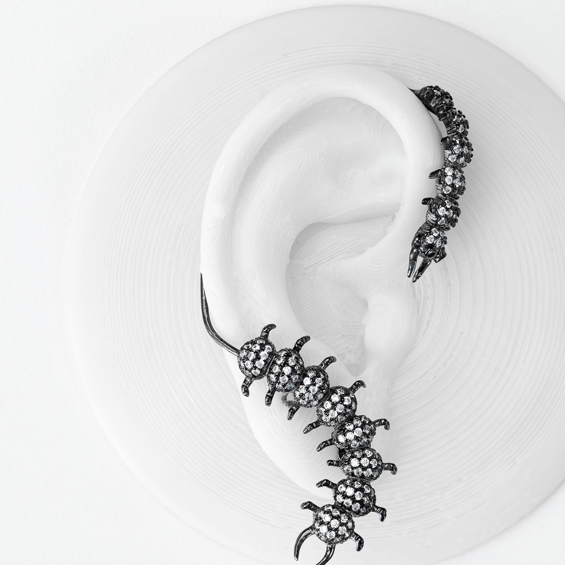 Ear Cuff Gusano