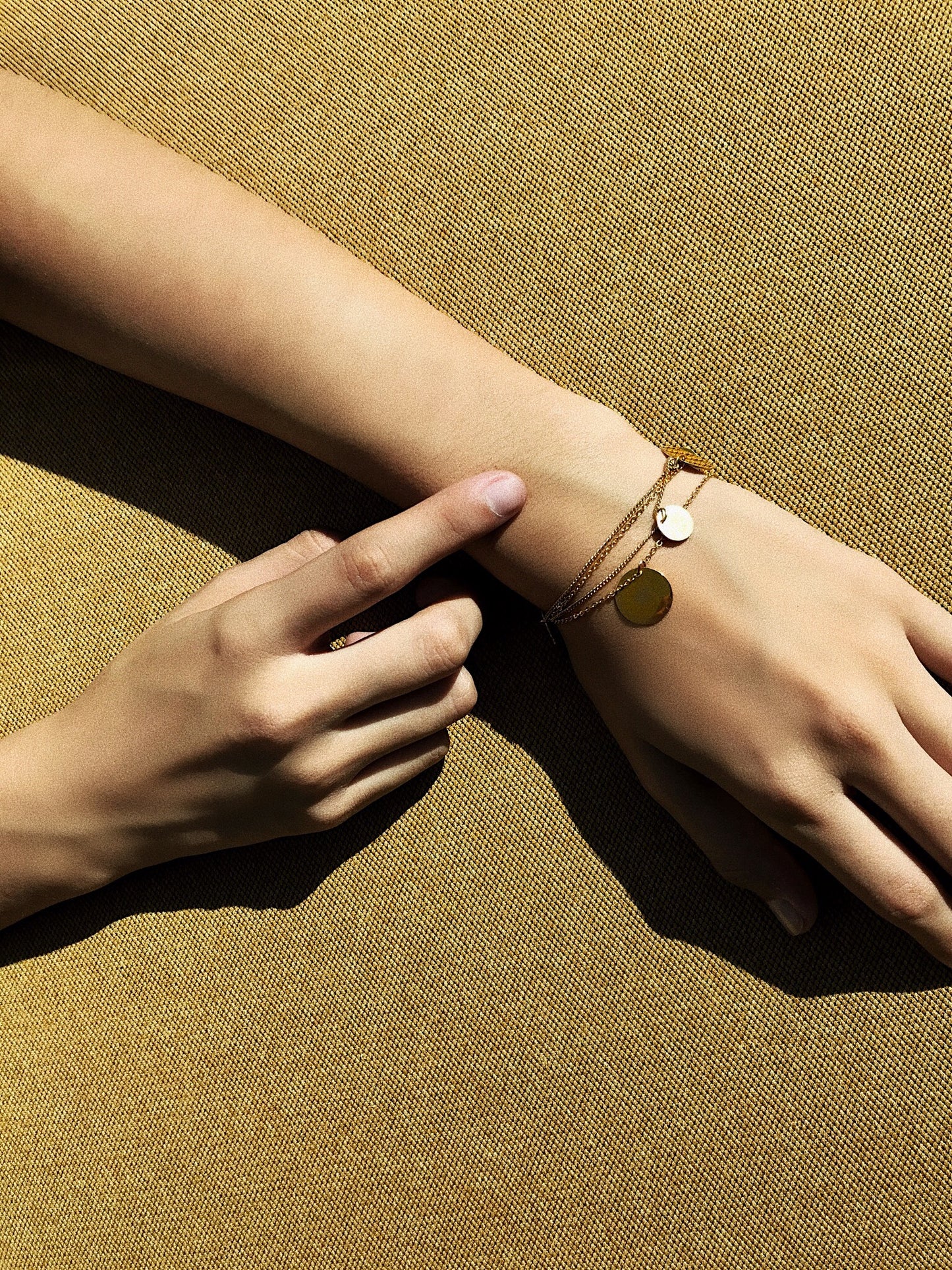 Pulsera Dorada Monedas