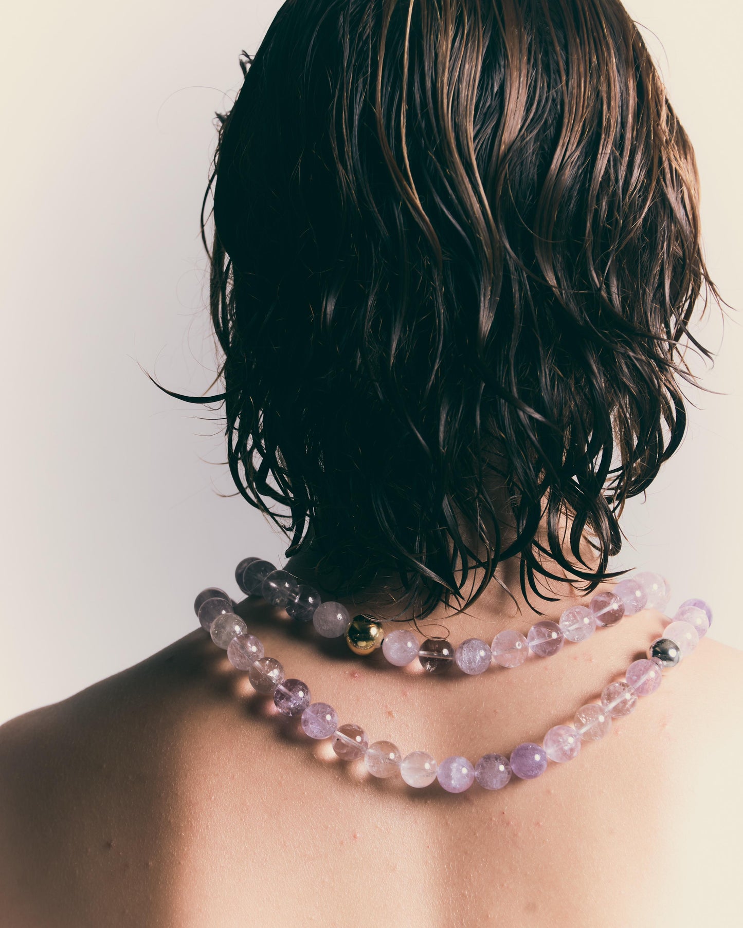 Collar Amatista Lila Esfera Dorada